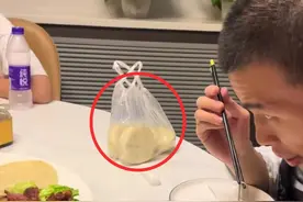 韦东奕也懂人情世故，堂姐带孩子来北大，韦神早上送来8个大肉包图片