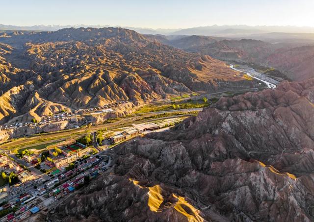 去了一趟甘肃，说句大实话，甘肃不大，创造神话