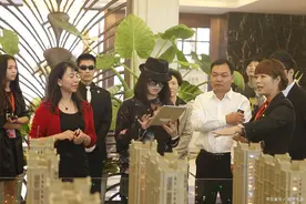 2025年，“持有2套房产的人”需做好3个准备，很多人还没察觉到图片