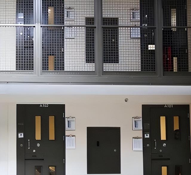 中国第一监狱：关的几乎全是高官，为防止泄密，牢房内有特殊布置