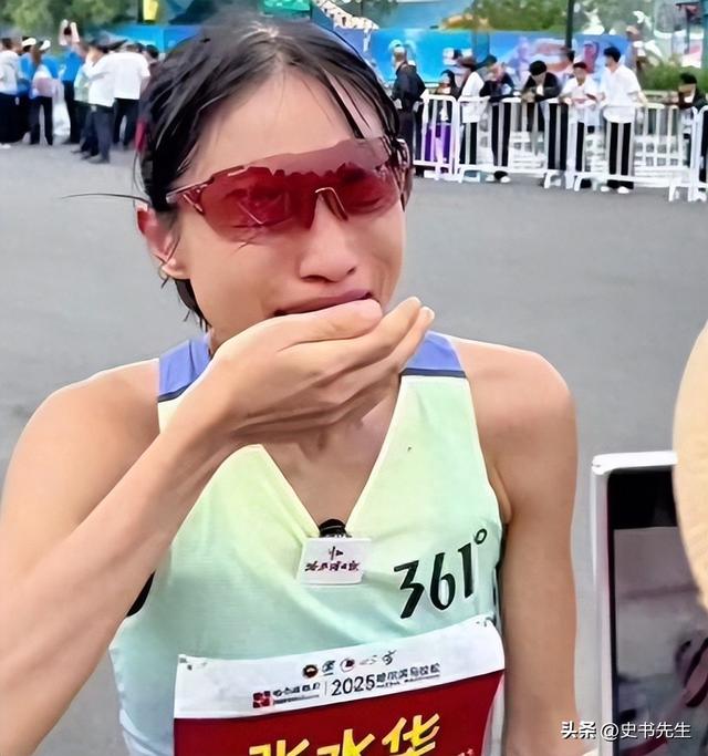 “最快女护士”再起风波！本人账号清空，官媒发声，白岩松被牵连