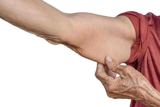 "经常运动"被推翻？医生建议：过了65岁	，最好保持4个锻炼习惯