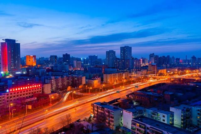 今年全国歌迷都在给乌鲁木齐打工