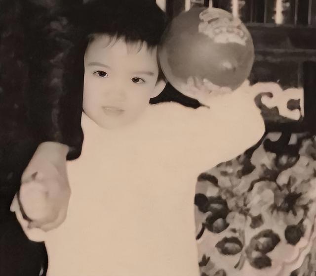 被戴8次绿帽子	，3次被捉奸在床，这就是我们“玉女”守卫的爱情