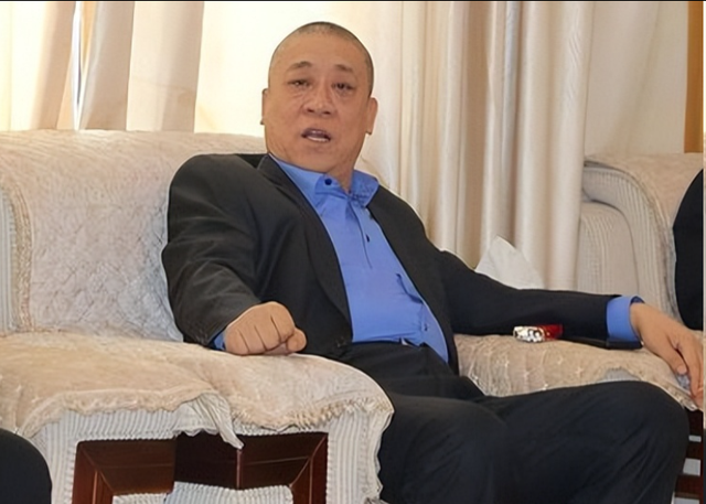 于东来没想到，离过年不到20天，崔培军因一特殊举动再次口碑暴涨