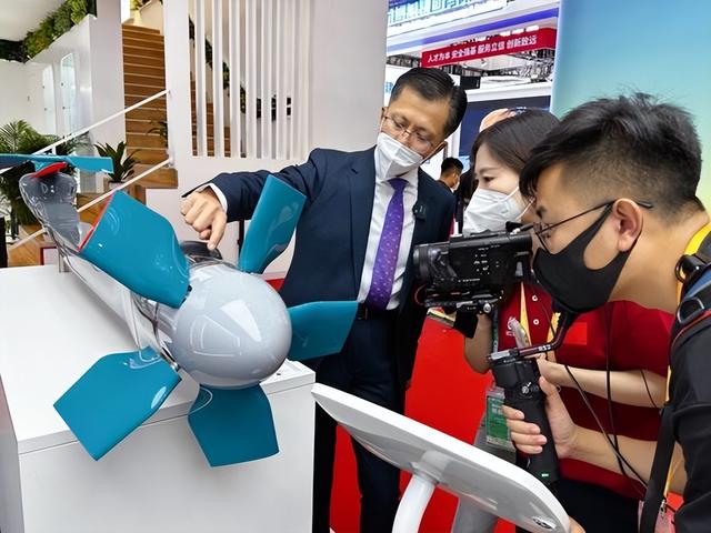 绝不向中国低头？宁愿裁员9000人卖公司	，也不将技术转让给中国