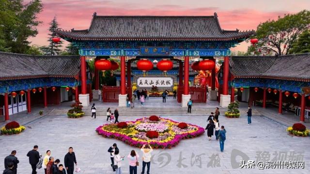 “对赌”成功后火速“切割”？从感谢信、对赌热搜到声明澄清，万岁山与锦上添花这对文旅CP到底演哪出？