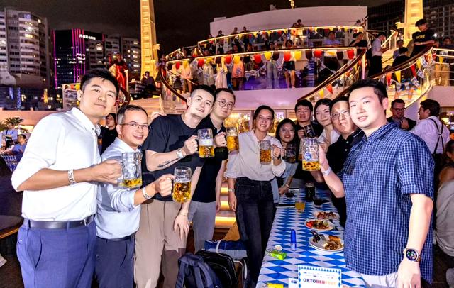 山海缔造的法中双味饕餮盛宴——深圳海上世界幕爵法餐探秘。