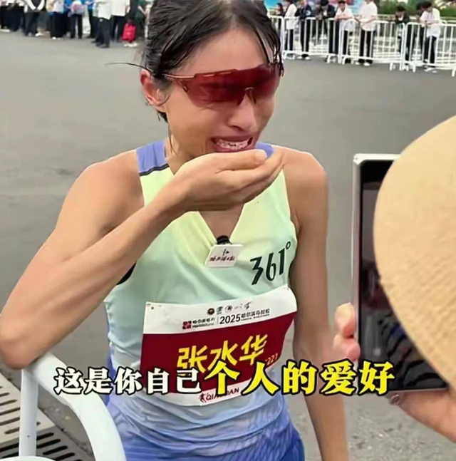 跑马女护士后续：处罚落地，代言取消，还是撒谎精，评论区吵翻天