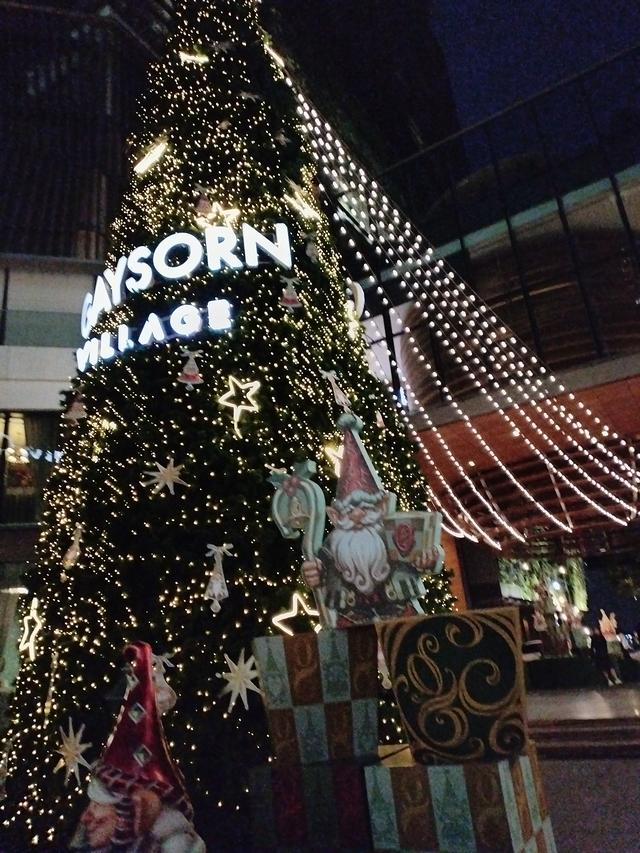 曼谷街头的圣诞绮梦