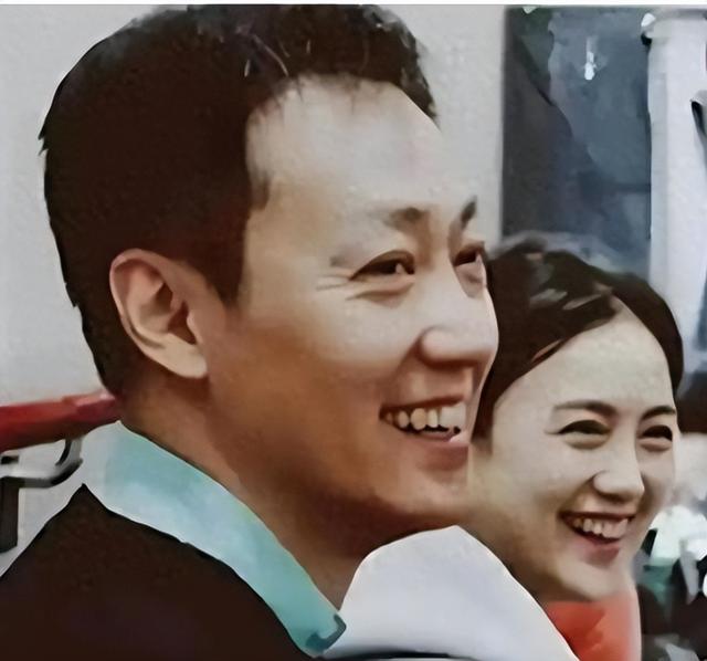 辛柏青丧妻刚满100天，离谱的事就发生了，被撮合娶马伊琍引争议