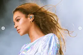 全世界唱歌最好的8位歌手排行榜，他们的唱功太震撼了！图片