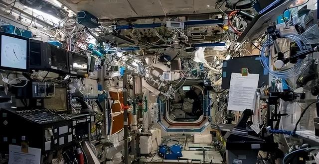 国际太空格局生变，美国私企主导新竞赛，中国自主建设破局