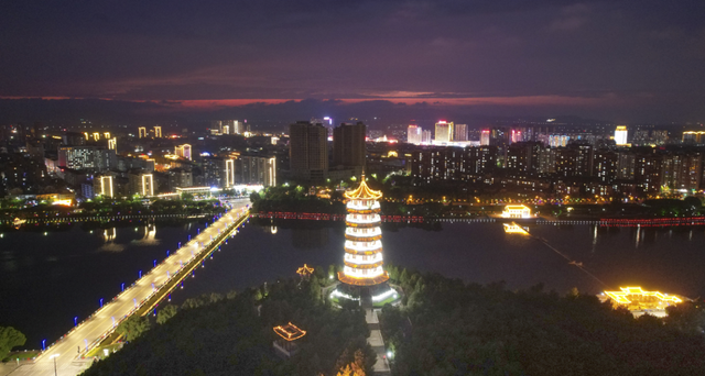 登朐山、访朐博，一日穿越千万年，藏在县城的宝藏路线！