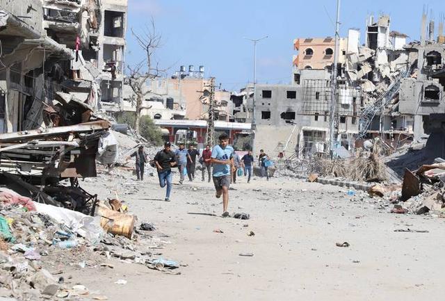 半数区域被管控！加沙停火藏猫腻，黄线外仍有炮火威胁