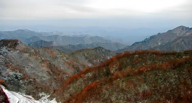 汉中各大景区银装素裹!快来共赴2025年第一场冰雪之约 →