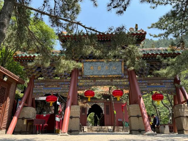 徒步三山五岳:北岳恒山+悬空寺!