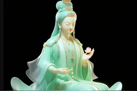 生肖鸡：你马上要双喜临门了，开门接喜，鸿运当头，喜鹊住在你家图片