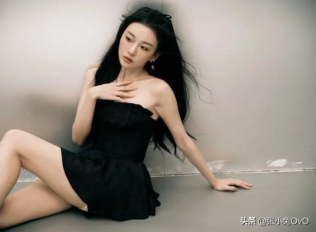 短剧演员签约经纪公司，有人顺风顺水 有人遭雪藏，顶流都选择单干