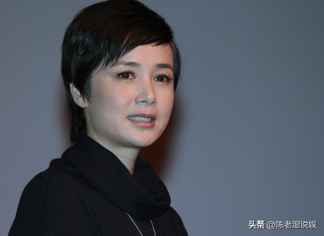 互相出轨、各玩各的！结婚32年后，蒋雯丽夫妇终于遭到了“反噬”