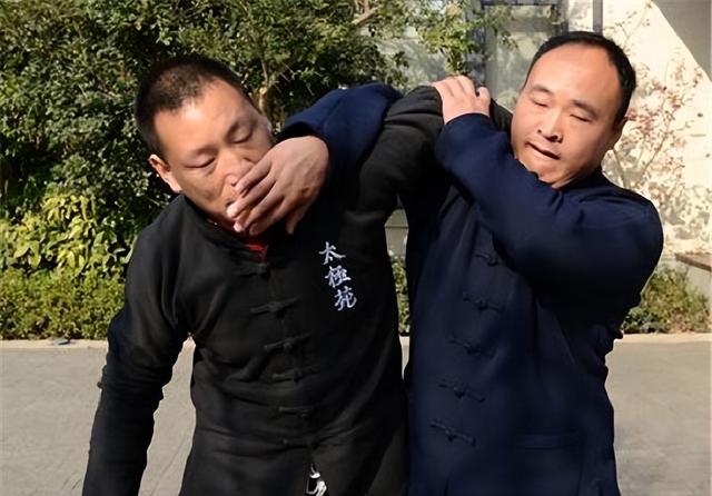 李天金：给马云当保镖年入百万，买房买车，马云卸任后过得咋样？