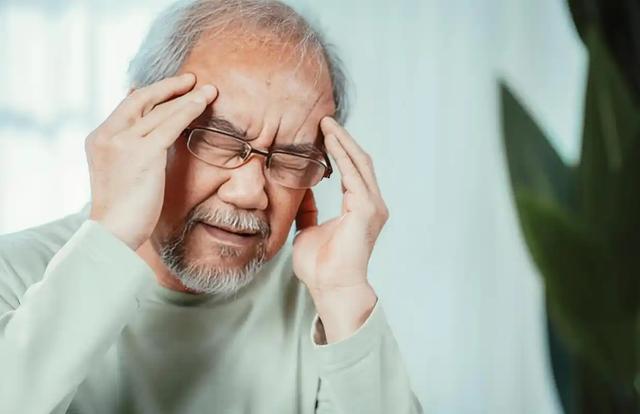 早上九点吃早餐错了?医生建议:过了70岁,早餐要尽量做到这4点