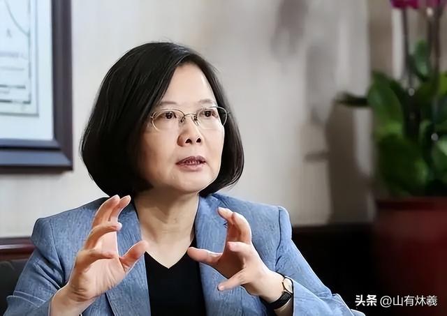 日本连开3枪，蔡英文已离岛，事态严重了，解放军通牒发往东京