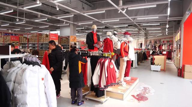 免税店来了！枫尚奥莱小镇三期启幕——