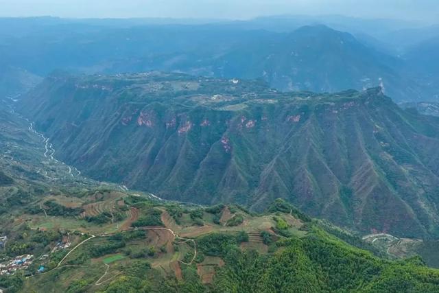 西和仇池山：云顶梯田种神话