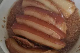 年味越来越重，在家学做糟扣肉图片