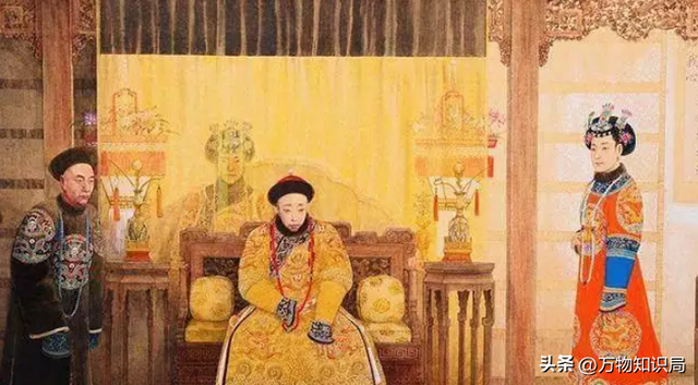 1983年慈禧墓开棺老照片：出土时全身长白毛，牙齿和指甲保存完整