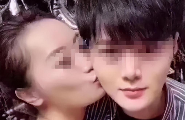 奢靡淫逸的白马会所：性交易泛滥，让富婆挥金如土，最终一夜覆灭