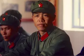 76年我排长转业，在公安机构和公交公司中做决择，如今却不尽人意图片
