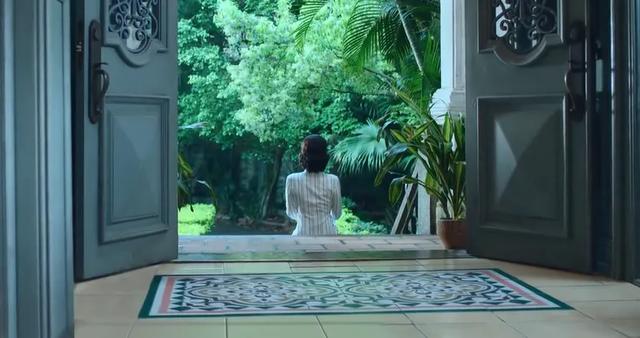 一千多人牺牲结局,无法改写,但于和伟临刑前一个动作,升华全剧