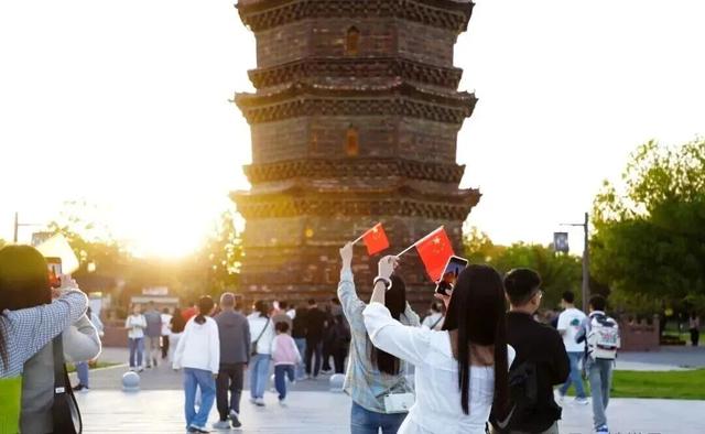 菊颂华章，月满汴梁！开封发布5条精品旅游线路