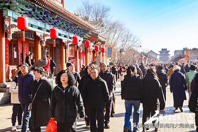 正月初八游八仙 古城大同闹新春