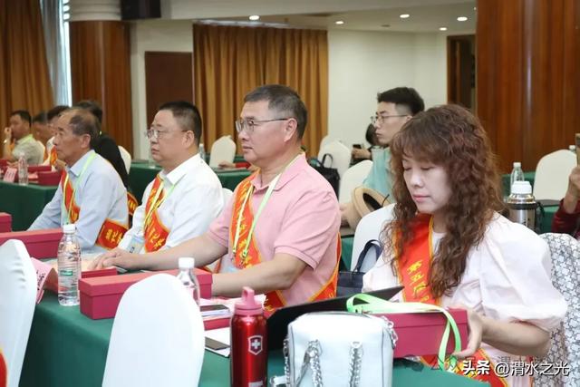 【陕西】康国光:贺孙天才老师三亚领奖