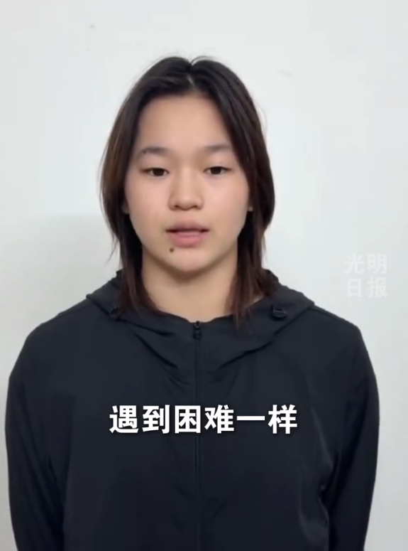 事实证明	，年仅18岁的世界冠军全红婵，早已走上了另一条上坡路