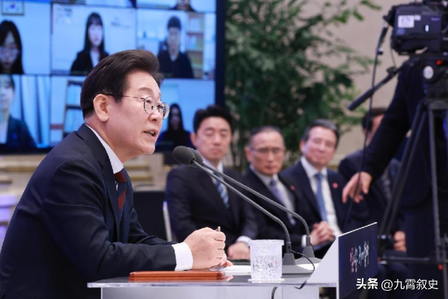 看特朗普脸色？沉思13天后，李在明不参加中国阅兵，韩有两个理由