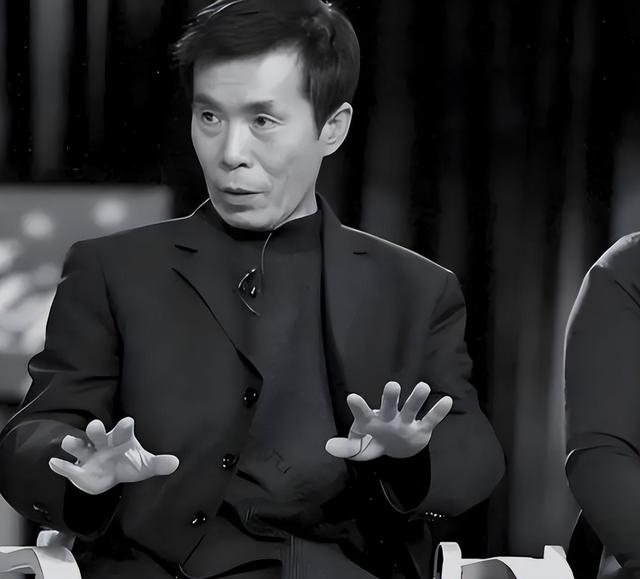 76岁何庆魁晚年失德？亲儿子揭家丑：他嫖不动了，每月1万够花