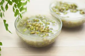 3味中药助你战胜暑热，一味补、一味清、一味敛，滋阴益气复脉图片