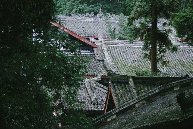 全部免费！成都周边10条最适合9月的徒步线，沿途风光美爆！当天来回不费腿！
