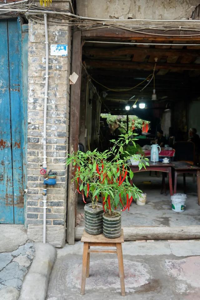 成都：打白酒下馆子，逛简阳石桥百年老街
