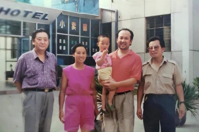 她竟然就是郭达的老婆！难怪郭达能上20次春晚，其实都和她有关