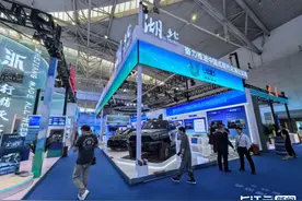 在俄罗斯一年销售近5000辆，“湖北造”高端车型亮相亚欧博览会图片