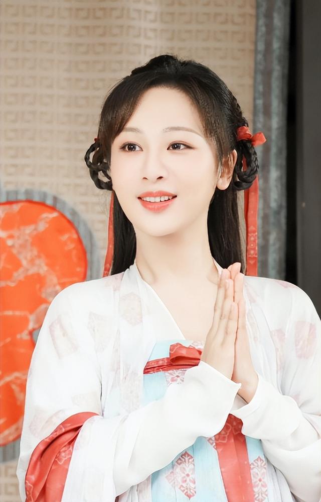 大反差！马思纯公然曝光杨紫私生活	，网友：和想象中很不一样