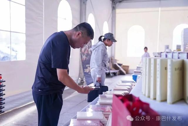 这个国庆，来康巴什“过书瘾”