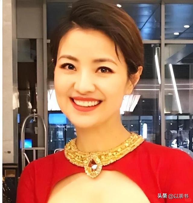 抛弃撒贝宁，转身投入富豪怀抱，偷偷嫁人生子的她如今却沦落至此