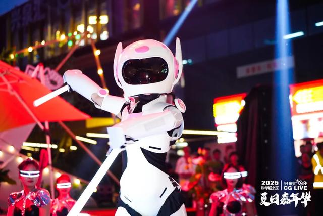 实拍!这条500米小街成夏夜顶流——