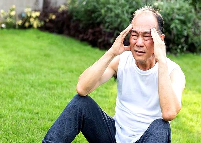 心脏健不健康，运动先知？医生：心脏不好的人，运动常有3种反常